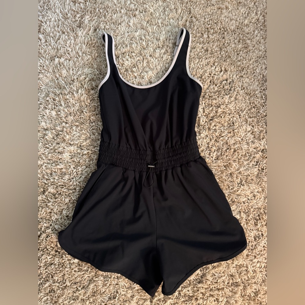 Abercrombie Black & White Romper